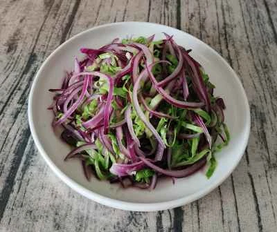 玉ねぎとキャベツの炒め物のレシピ