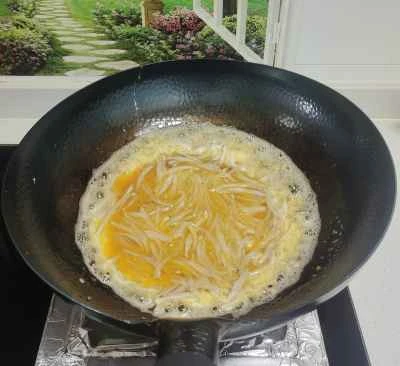 小さな銀魚の目玉焼きの作り方：3