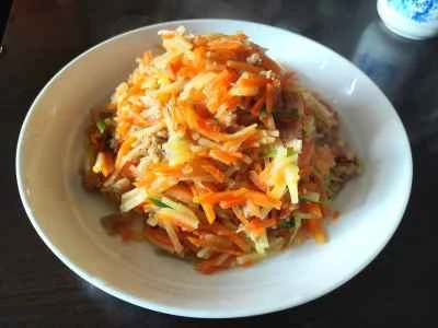 千切りニンジン、ジャガイモ、ひき肉の炒め物の作り方：8