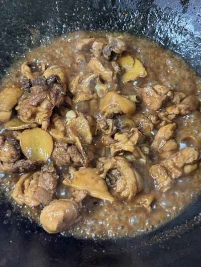 鶏肉と干しイカの煮込みの作り方：11