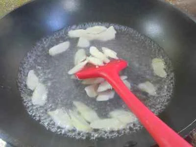 エビとピーマンとタケノコの炒め物の作り方：6