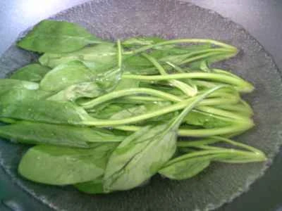 ほうれん草オムレツのレシピ手順：2