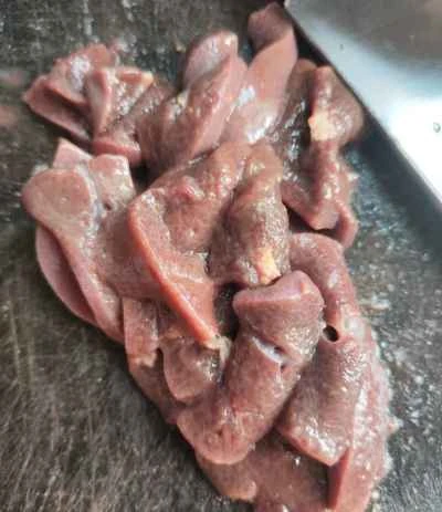 豚レバーと玉ねぎの炒め物の作り方：1