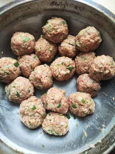 レンコンと牛肉の蒸し団子と乾燥豆腐の作り方：6