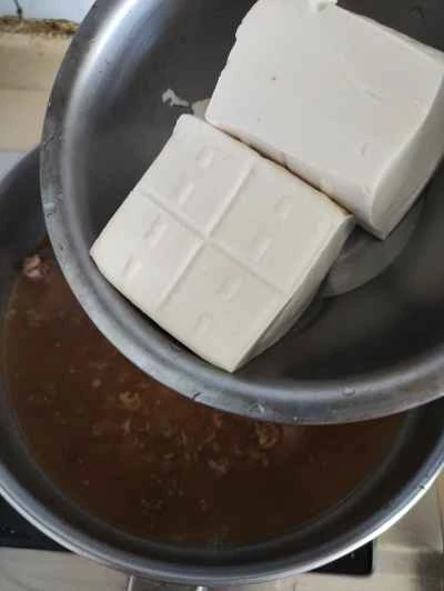醤油で煮込んだ豆腐の作り方：5