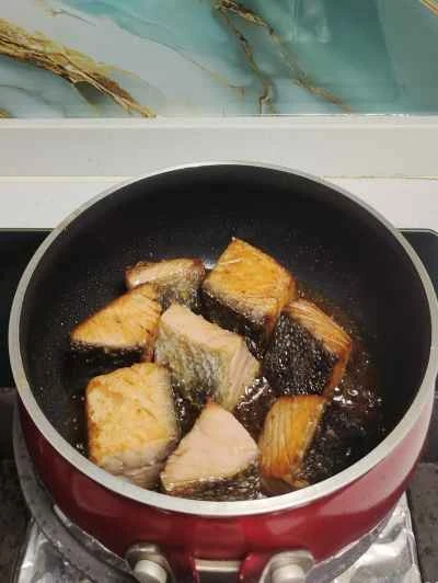 フライパンで焼いたサーモンのレシピ手順：2