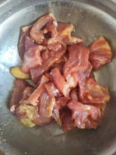 乾燥豆腐と野生キノコ入り蒸し豚肉の作り方：4