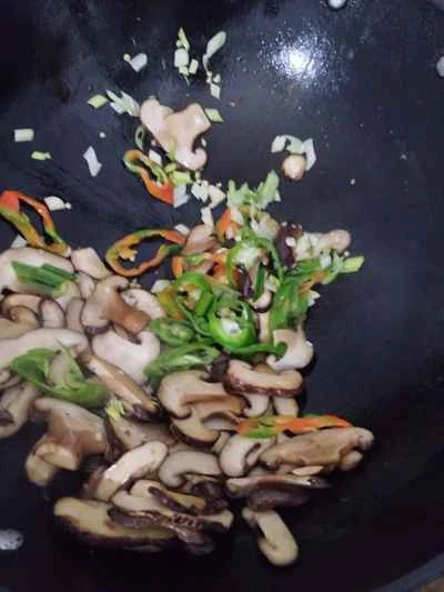 きのこの炒め物レシピの手順：6