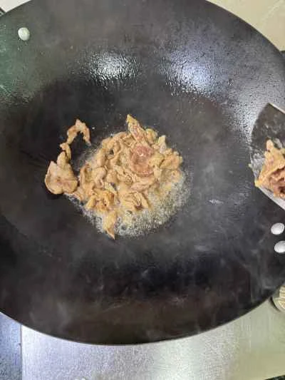 豚肉とネギとキクラゲの炒め物の作り方：6