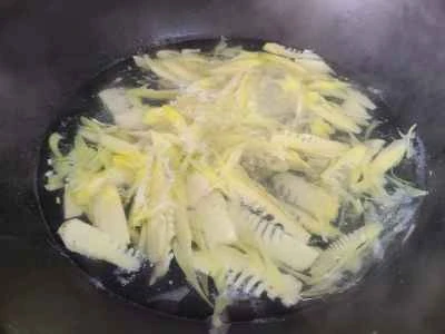 細切り豚肉とたけのこと炒め物の作り方：5