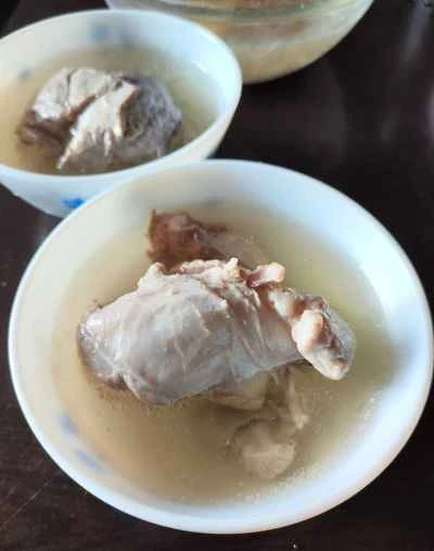 グリーンオリーブ入り牛すね肉の煮込みのレシピ