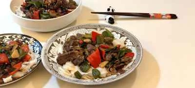 スパイシービーフヌードルの作り方：9