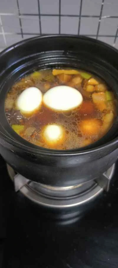 卵入り豚バラ肉の煮込み レシピ手順：6