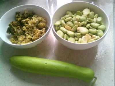 漬物、そら豆、肉を一晩煮込んだ作り方：1