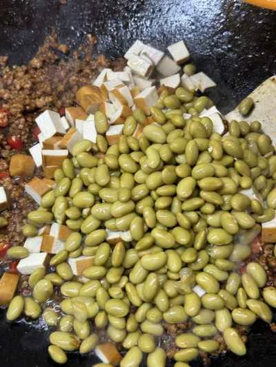 乾燥豆腐、枝豆、ひき肉の炒め物の作り方：12