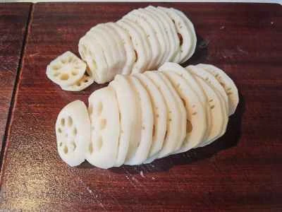 レンコンのスライスをカリカリに揚げる手順：1