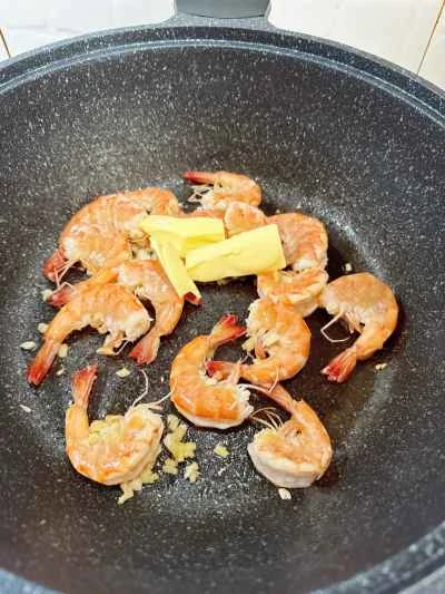 ガーリックバターシュリンプのレシピ手順：5