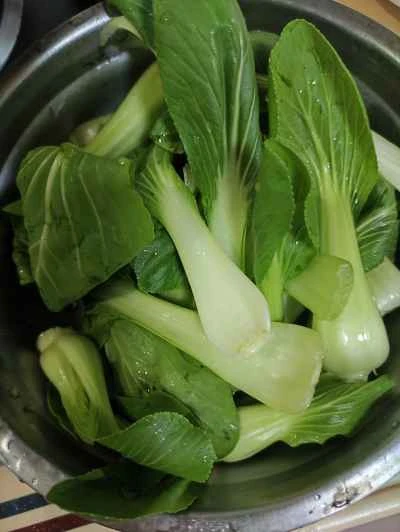 上海白菜と豚肉の炒め物の作り方：1