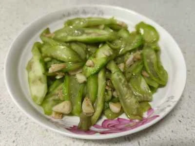 ニンニク煮込みヘチマの作り方：5