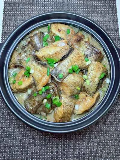 土鍋でハタの煮込みを作る手順：15