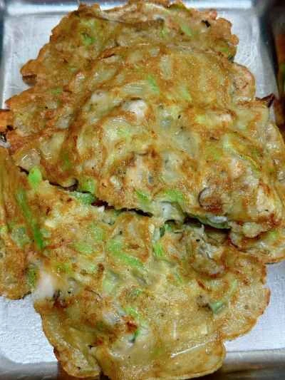 ヘチマと牡蠣のオムレツの作り方：11