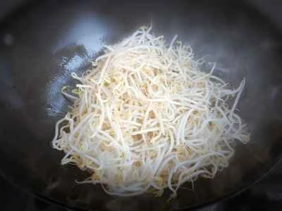 もやしとニラの炒め物の作り方：5