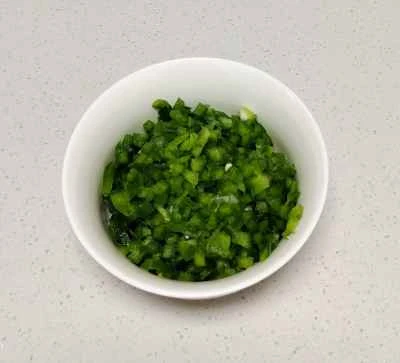 ピーマンオムレツの作り方：2