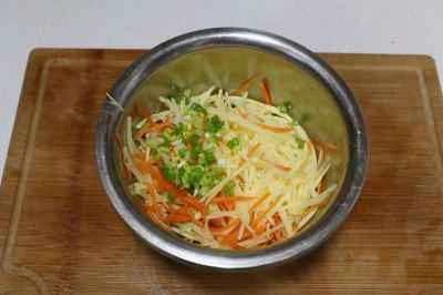 フライドポテトパンケーキの作り方：2