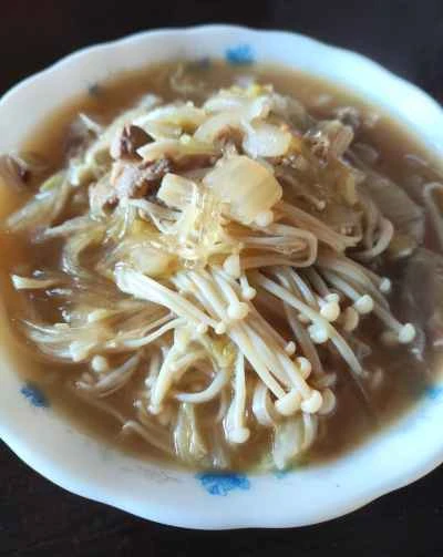 白菜とエノキ茸の豚肉煮込みの作り方：9